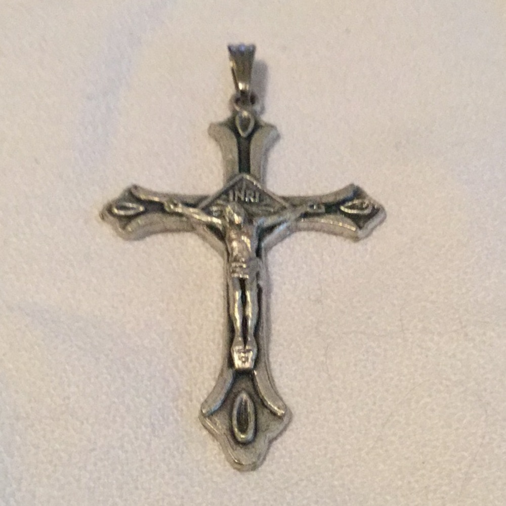 😇Vintage Style Crucifix Pendant 😇